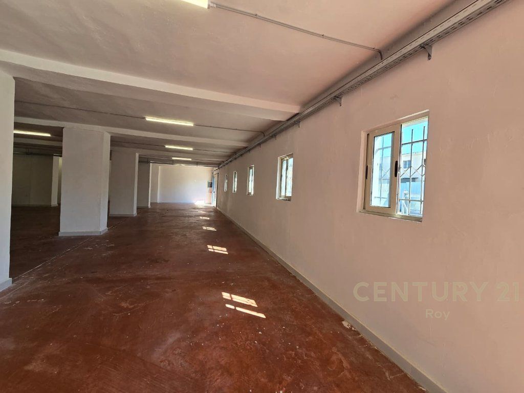 Magazinë 2-katëshe me qira – Shkozet, Durrës , vendndodhje strategjike për biznes, prane portit dhe autostrades !!!