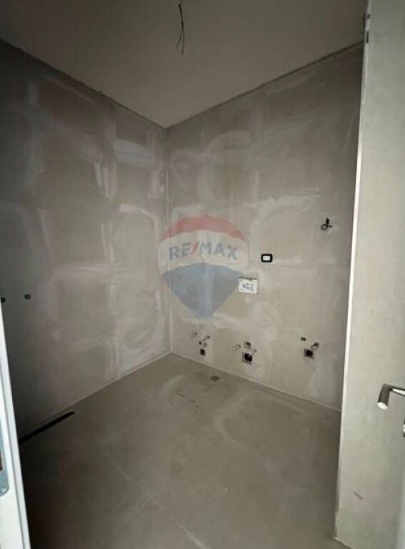 Apartament 3+1+2 +post parkimi Ish F.avacionit
ID: 530601003-186