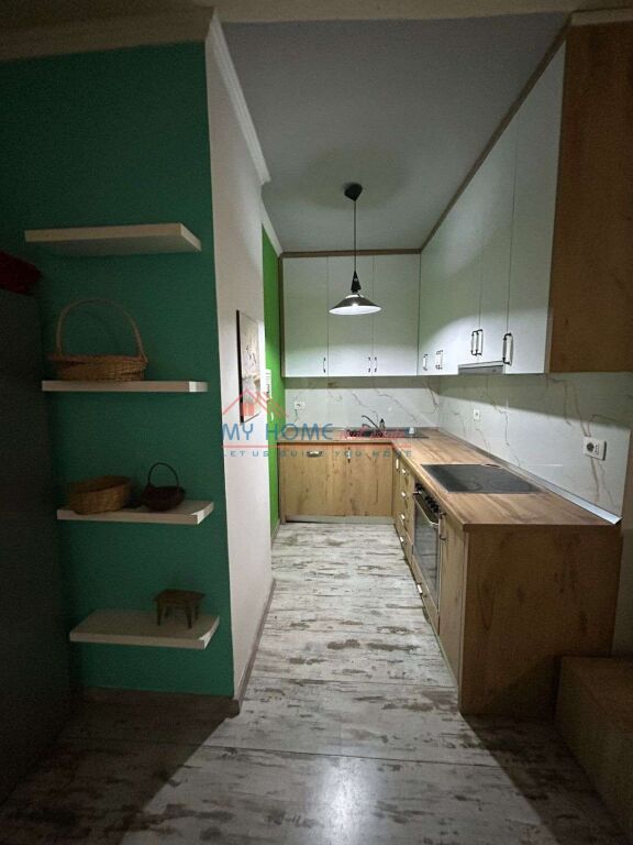 Appartamento 2+1 in affitto presso il Comune di Parigi Tirana