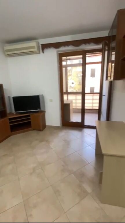 🏡 Apartment 2+1 for rent – near the Train Station, Zogu I Boulevard