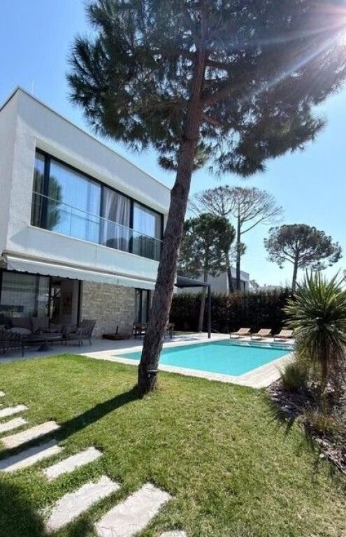 Shesim vilë individuale me pishinë,në rezidencën "San Pietro"!