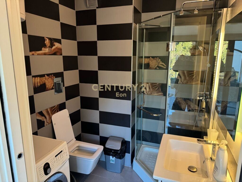 SHITET SUPER APARTAMENT ME PAMJE DETI NE VOLLGA, DURRES!