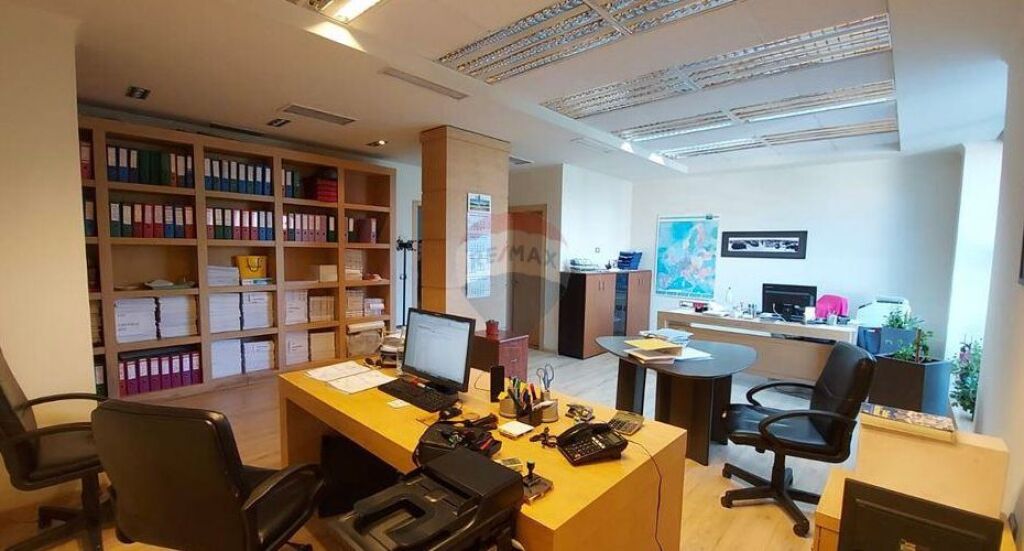 Shitet - Zyre 60 m2 tek rruga Elbasanit Çmimi ID: 530201001-817