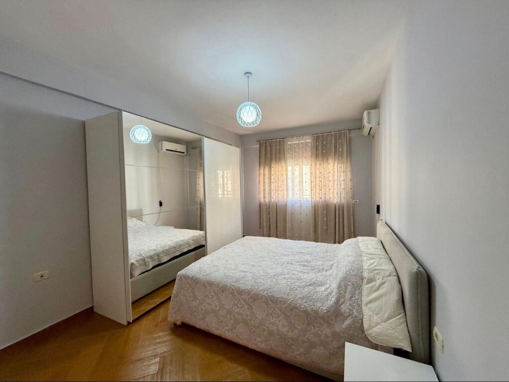 Ap 1+1 ne komune per qera