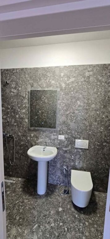 JEPET ME QERA APARTAMENT 2+1+2 +POST PARKIMI - Don Bosko