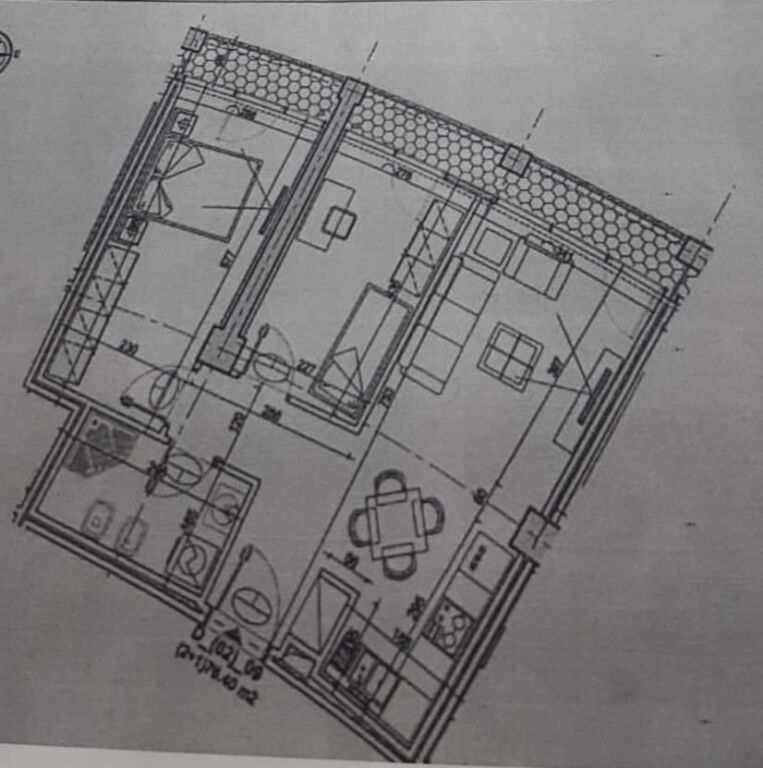 Zyre me qera tek Lake View