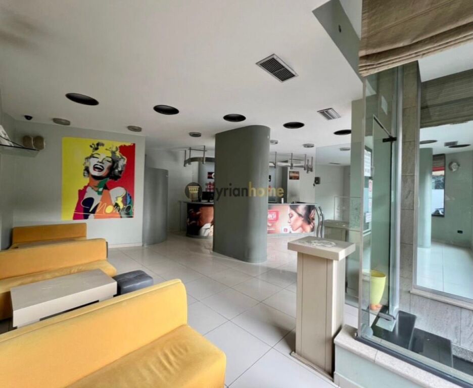 SUPER Ambient Biznesi me Qira, Sheshi Skenderbej.