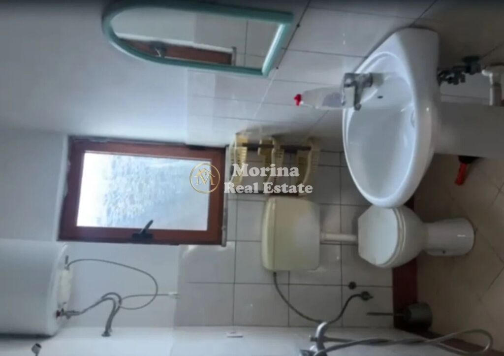 Qera | Shtëpi private 1 + 1 | Bulevardi i Ri / Stacioni Trenit| 180 €/muaj