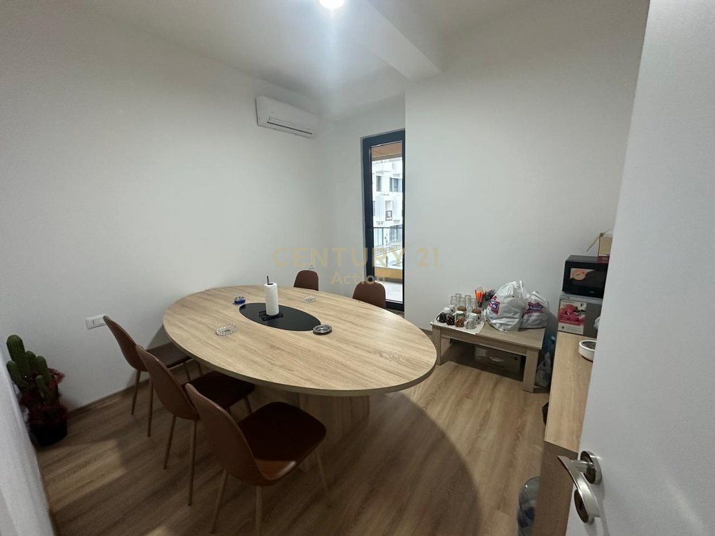 2+1 for office rent! 1,100 € /Month