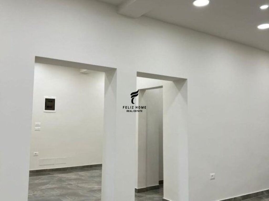 SHOP FOR RENT 67 M2 DINAMO STADIUM 2,500 EURO FH-64601