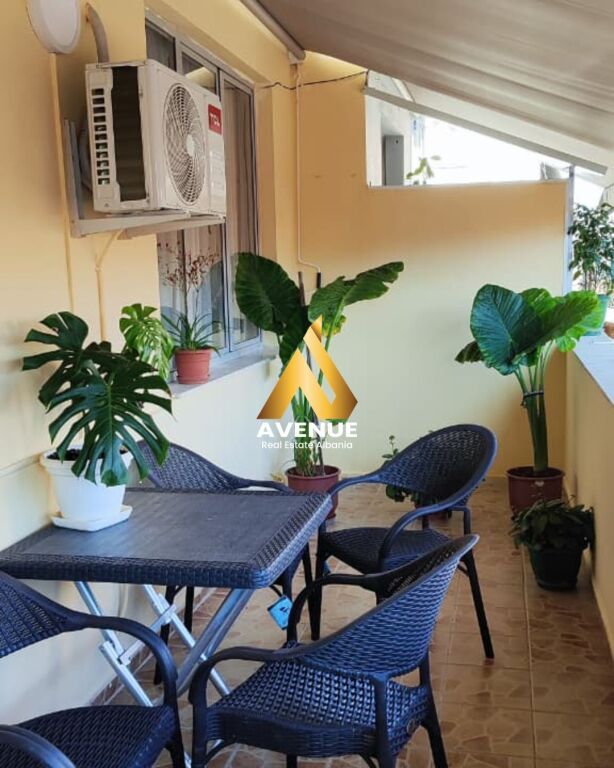 🏡 APARTAMENT 1+1 ME QIRA – RRUGA E KAVAJËS, TIRANË