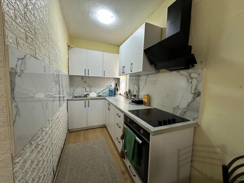 🏢Tek Fusha e Ali Demit,shitet apartament 1+1,e mobiluar 105,000€uro
