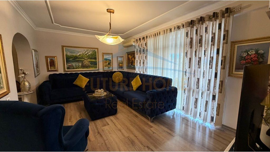 In vendita, Appartamento 2+1, 21 Dhjetori