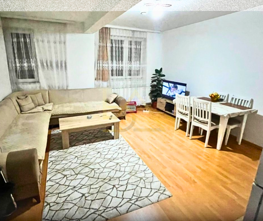 Shitet Papafingo – Prishtinë, Kosovë