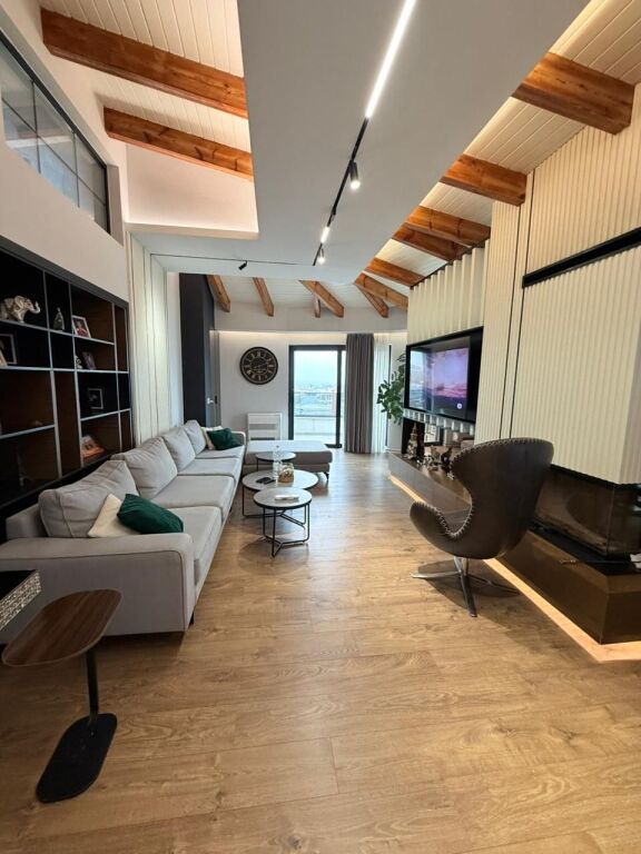 Super villa in vendita – Lago Secco