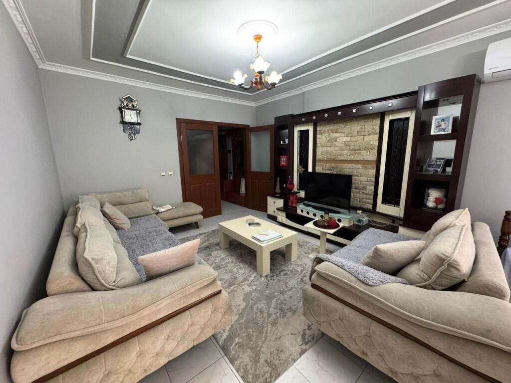 Shitet, Apartament 2+1+2, Laprake, Tirane Empire65844