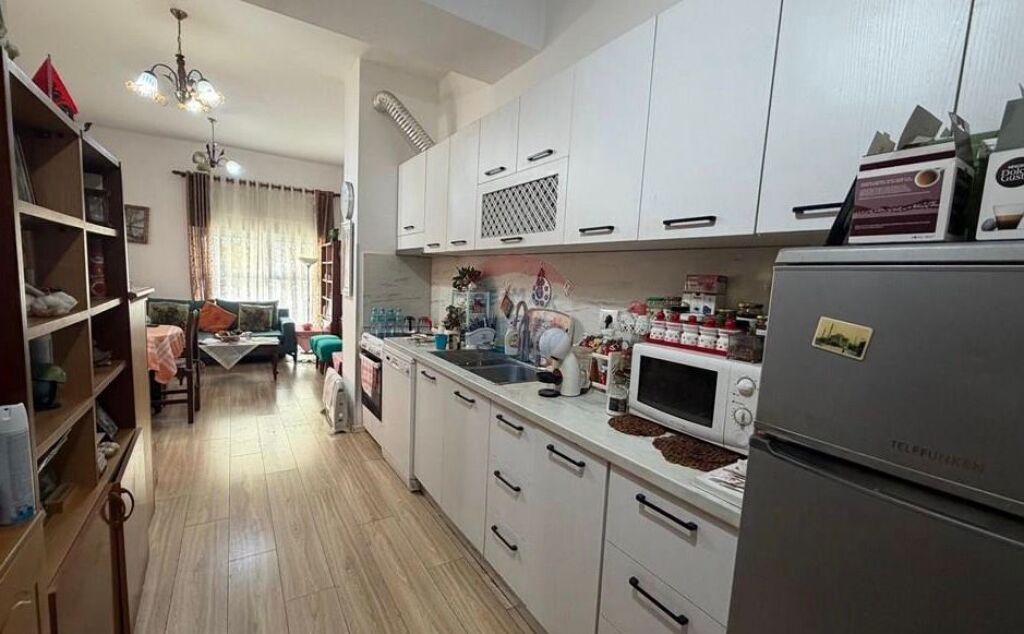 Shitet Apartament 2+1 tek Kompleksi Mangalem ID: 530551001-396