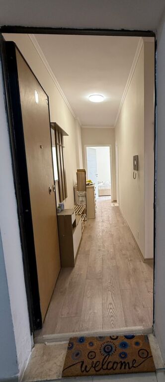 JEPET ME QERA 📍Astir – Vila L Apartament 1+1 I mobiluar me çdo gjë të re I pabanuar më parë I investuar dhe gati për banim Kati: 3 Me ashensor 500 € / muaj i diskutueshem