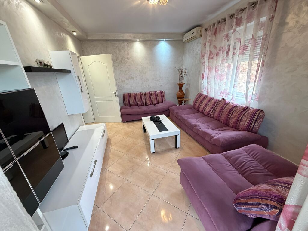 Shitet Dublex 2+1+2 Rruga e Dibres