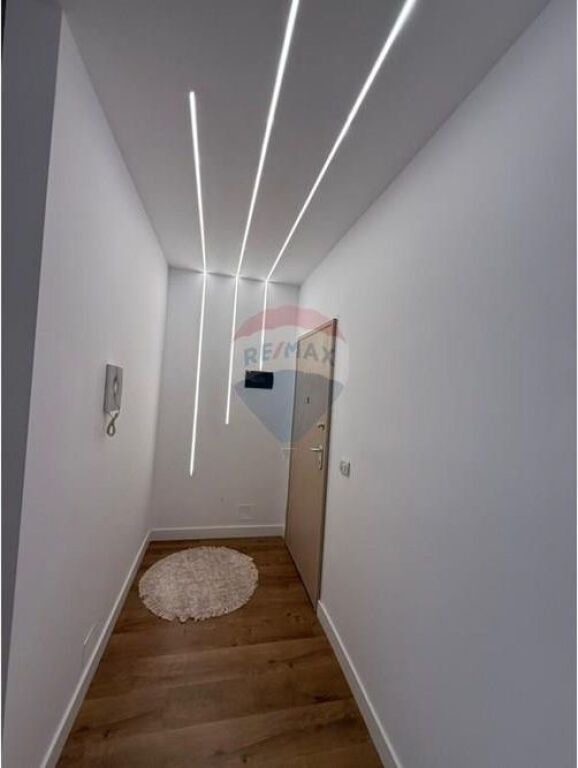 Vendesi appartamento 1+1 Viale Migjeni, Astir