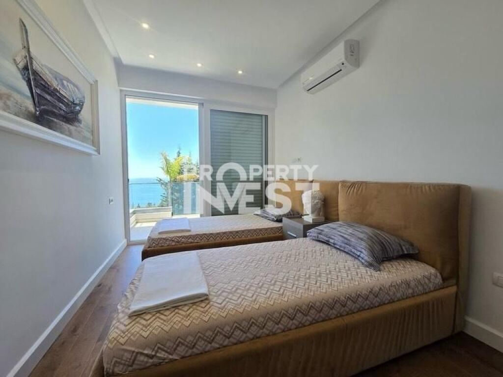 Vile fantastike per shitje ne Dhermi