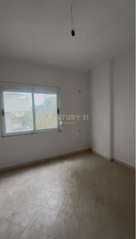 Apartment 1+1 in Shkëmbi i Kavajës, Durrës For Sale - 58,000€ | 54.9 m² 58,000 €