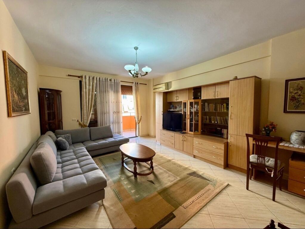 Ap 1+1 ne komune per qera