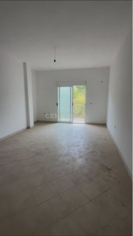 Apartment 1+1 in Shkëmbi i Kavajës, Durrës For Sale - 58,000€ | 54.9 m² 58,000 €