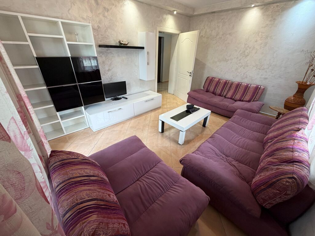 Shitet Dublex 2+1+2 Rruga e Dibres