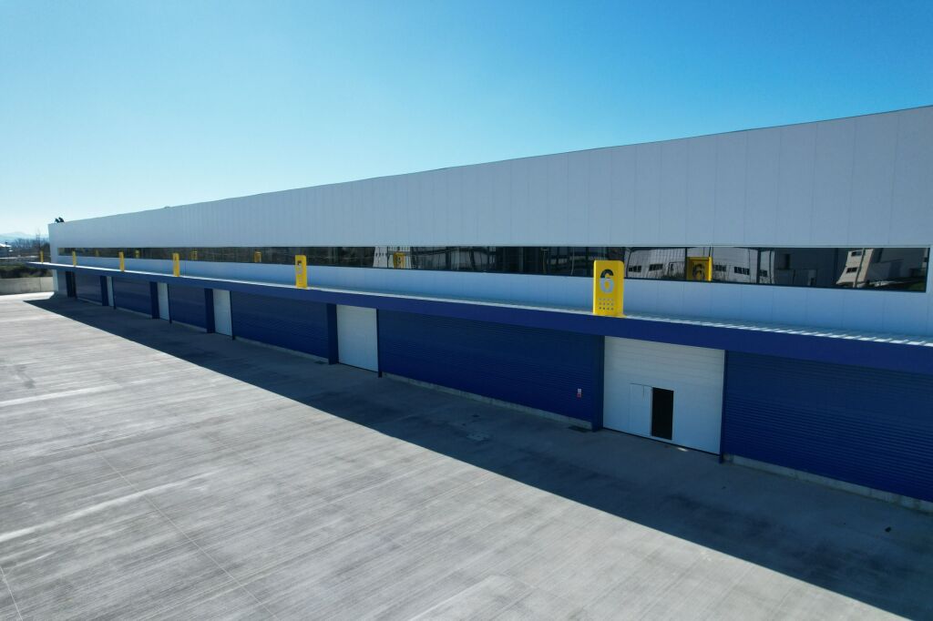 Warehouse for rent in Vorë