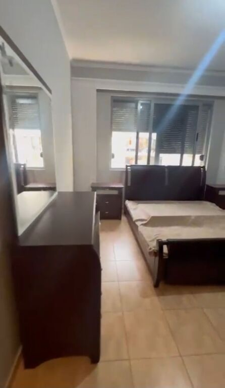 In vendita 2+1, Fresk