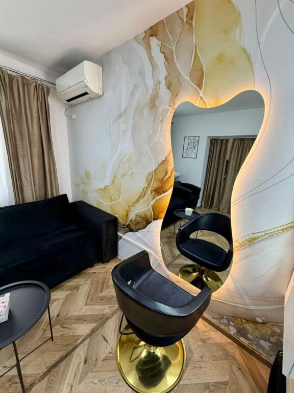 VENDESI ATTIVITÀ ESTETICA, COMUNE DI PARIGI