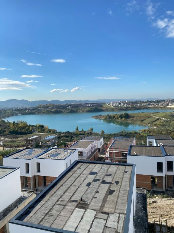 Apartment 2+1 for sale at Liqeni i Farkes