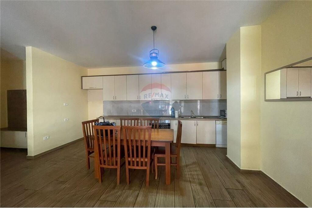 APARTAMENT 2+1 ME QERA + POST PARKIMI K.DELIJORGJI