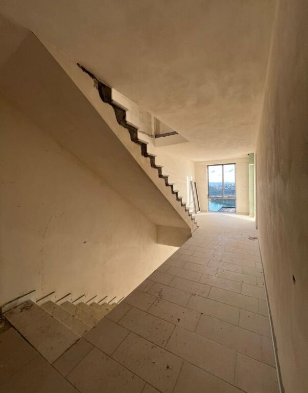 Apartment 2+1 for sale at Liqeni i Farkes