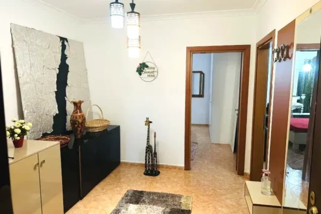 Jepet me Qira Apartament 2+1 Zogu i zi