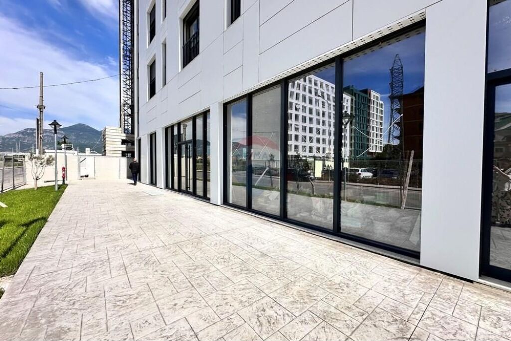 Negozio - In Affitto - Nuovo Viale, Tirana