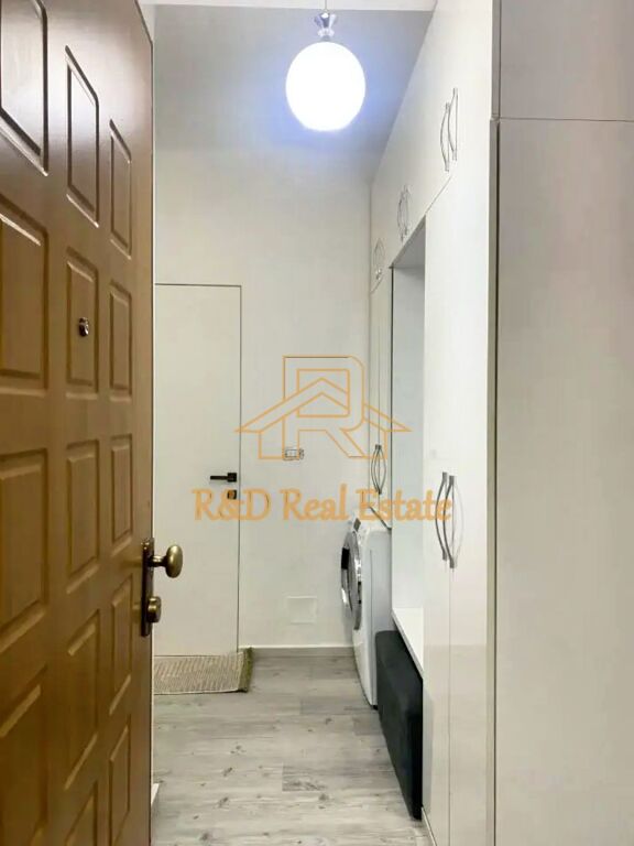 🏡 Jepet me qera apartament 2+1 – Pazari i Ri, Tiranë