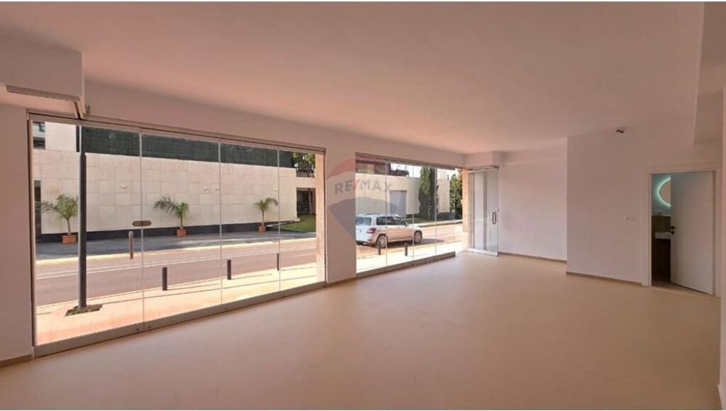 Dyqan me Qira – Ujë i Ftohtë, Vlorë