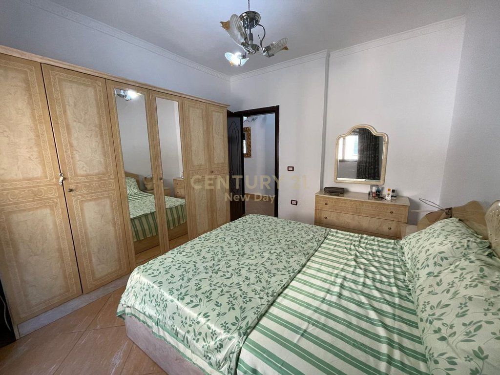 SHITET APARTAMENT 1+1 PRANE KLAJDI RESORT, GOLEM!