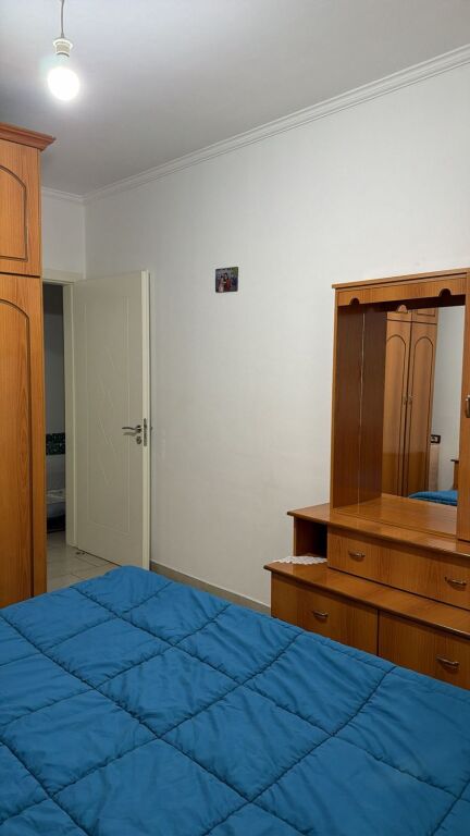 Jepet me qera apartament 2+1 në Astir