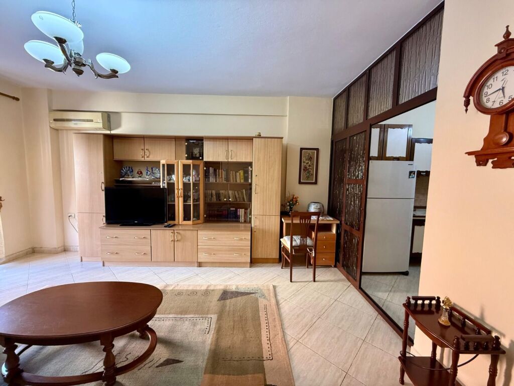 1+1 FOR RENT IN THE MUNICIPALITY OF PARIS