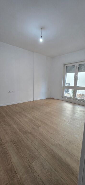 Premises for rent Pazari i Ri for business or residential !