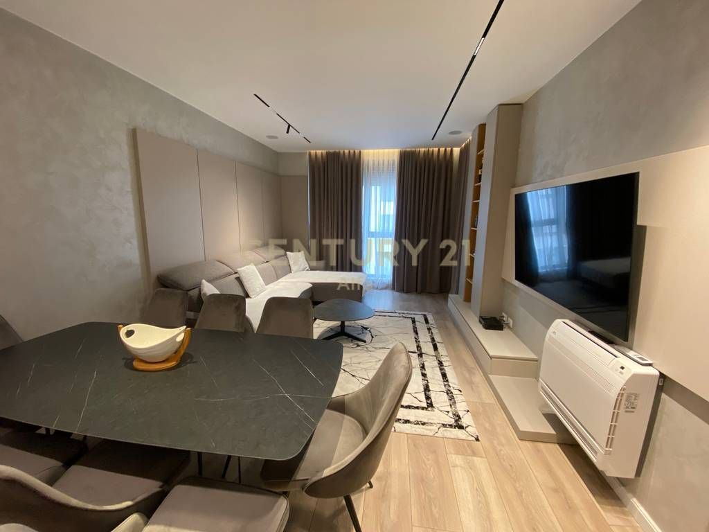 Shitet Apartament 2+1+2 në Rezidencën Erli !