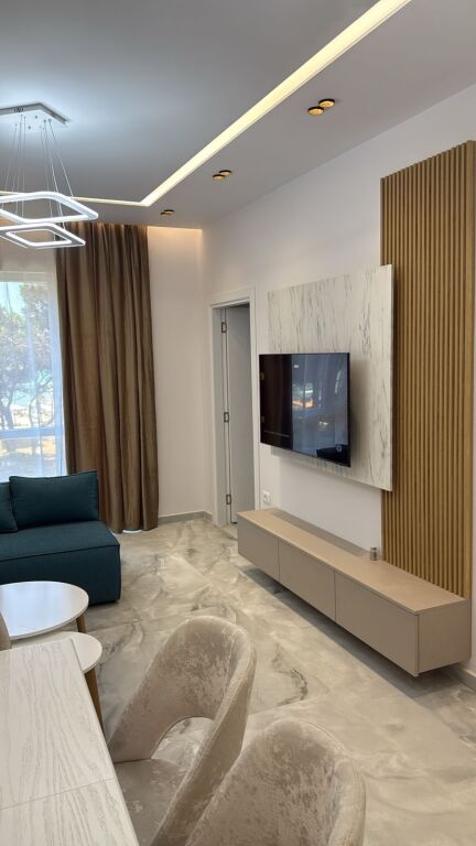 🏡 Apartament në shitje – Mali i Robit, Golem