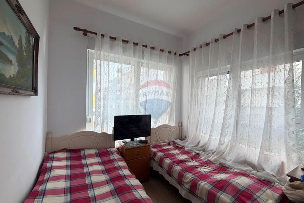 Shitet Apartament 2+1 tek Kompleksi Mangalem ID: 530551001-396