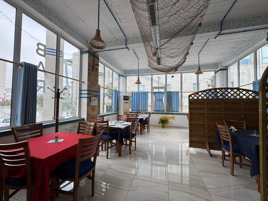 Affitto, Edificio Commerciale, Lundër