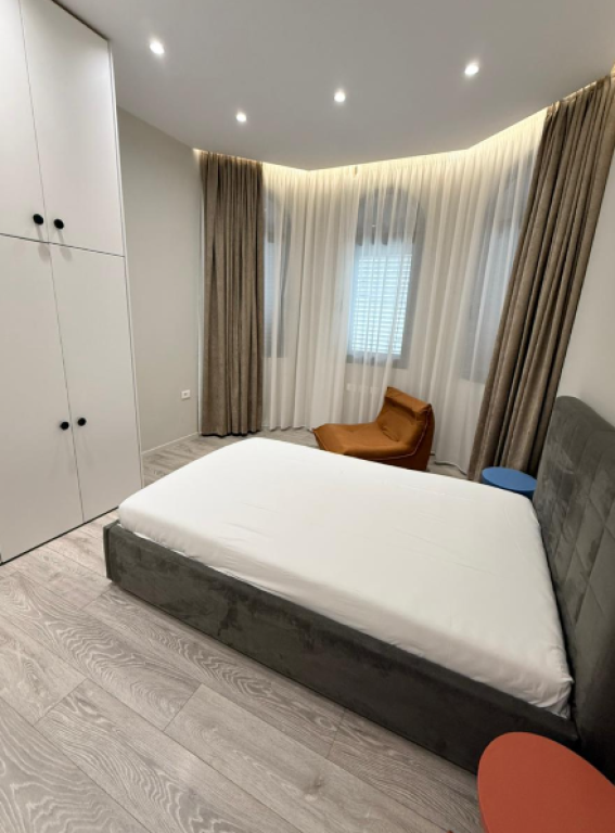 🏡 Super Vilë Luksoze për Shitje – Liqeni i Thatë