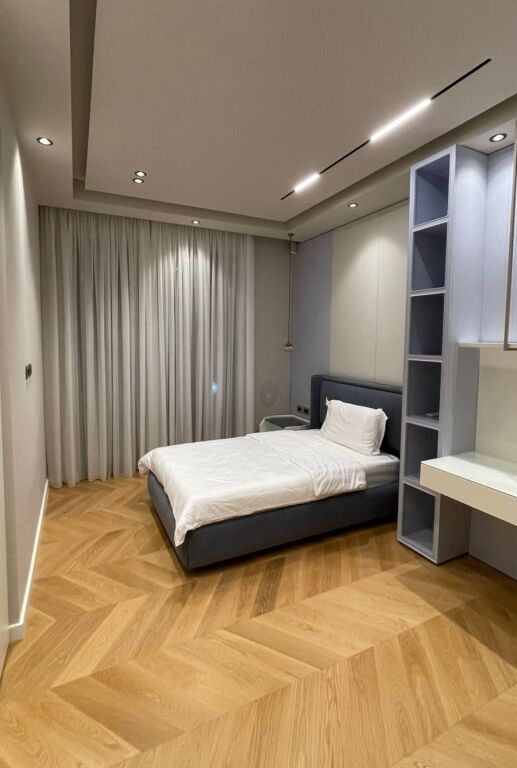 🏡 Vilë 3-Katëshe për Shitje – Mandarin Residence