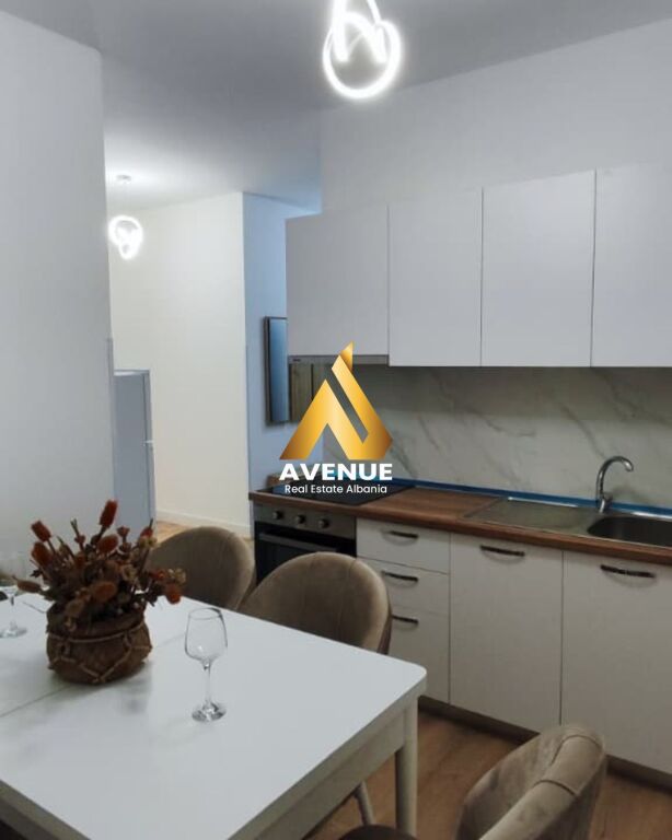 🏡 APARTAMENT 1+1 ME QIRA – RRUGA E KAVAJËS, TIRANË